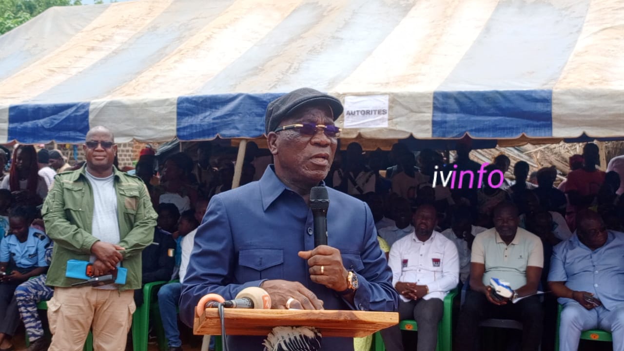Le Ministre Jacques ASSAHORE KONAN